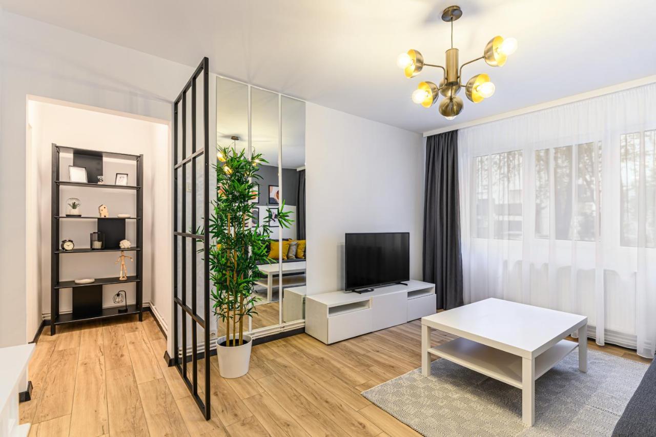 Travelers Hideout - Central Apartment Braşov Exterior foto