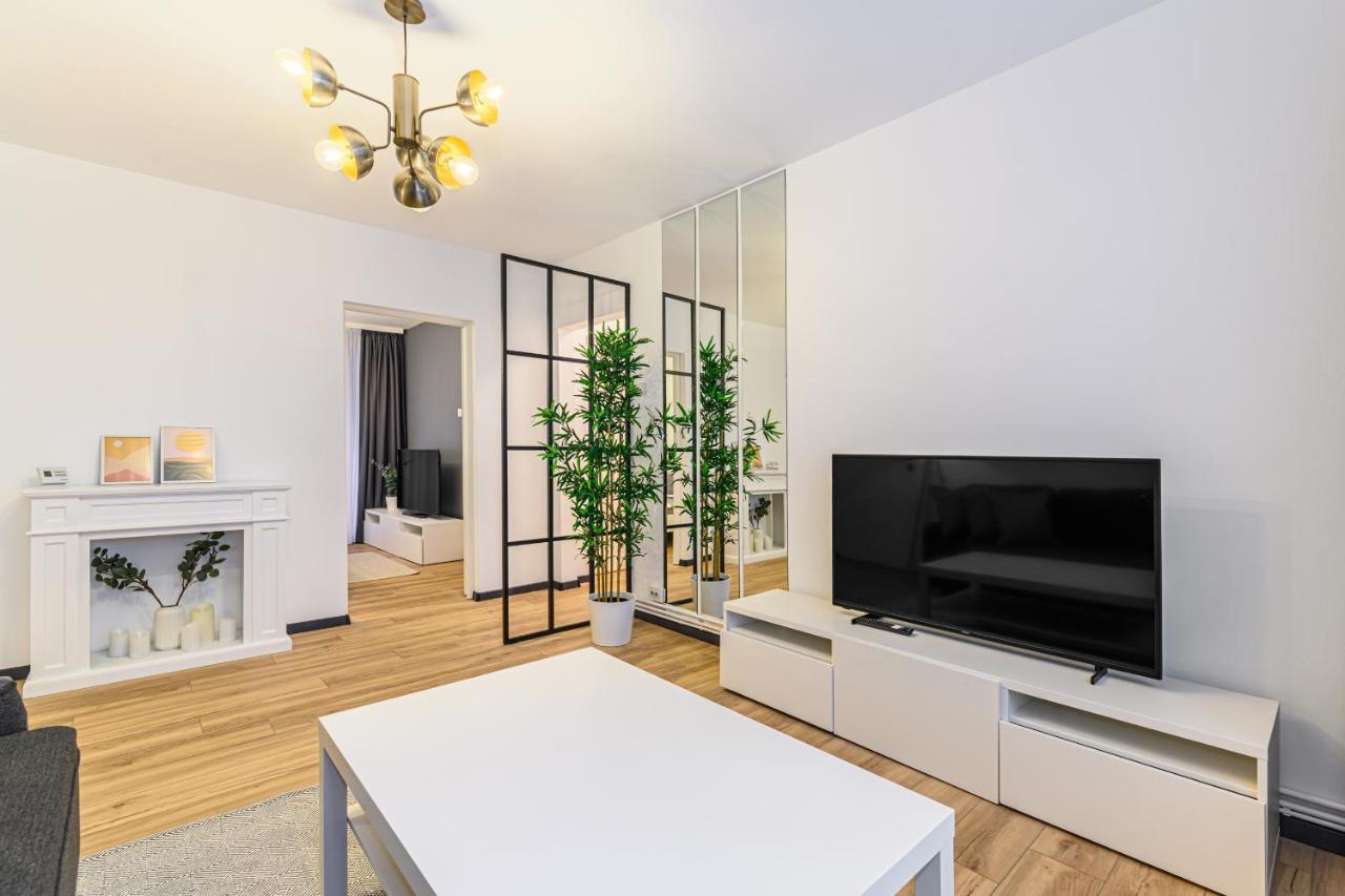 Travelers Hideout - Central Apartment Braşov Exterior foto